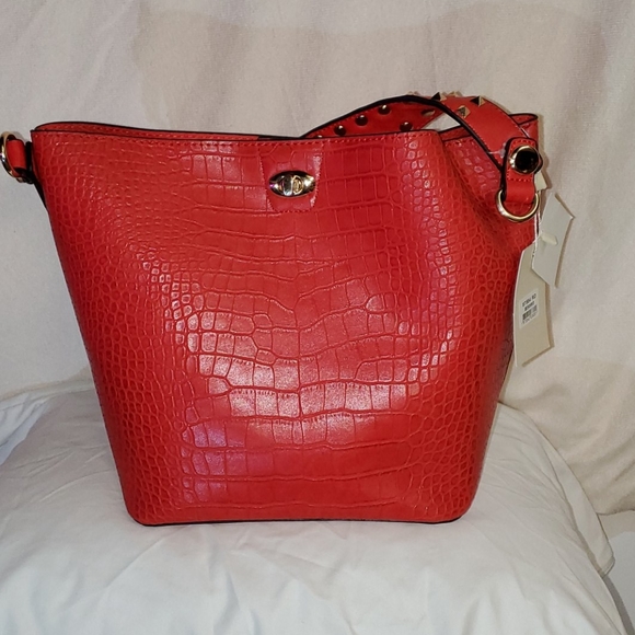 Purse - Picture 1 of 4